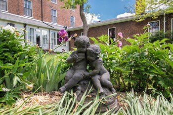 beaumont inn