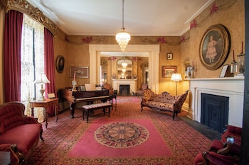 beaumont inn