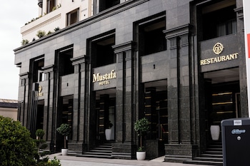 mustafa hotel