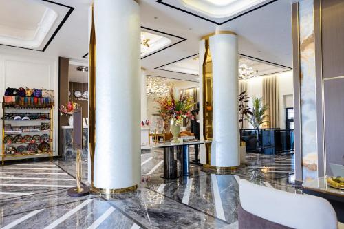 mustafa hotel