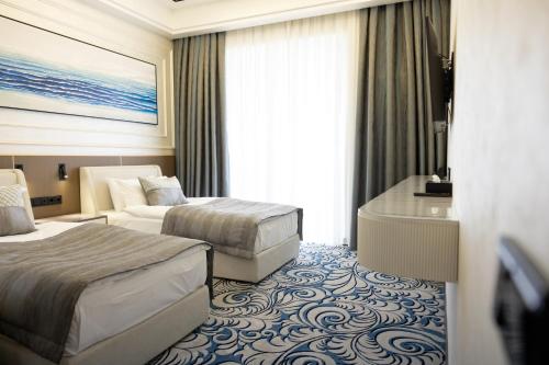 mustafa hotel