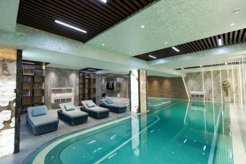 mustafa hotel