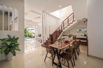 Cam On Hideaway Villa,,4 star