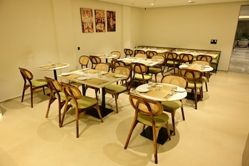 trevon hotel gujrat centrale