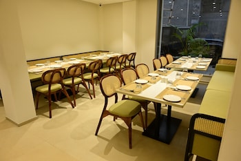 trevon hotel gujrat centrale