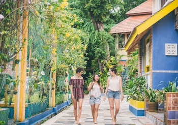 Lost Paradise Resort,George Town>>Batu Ferringhi,3 star