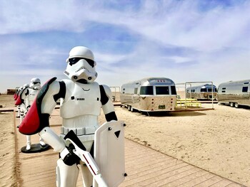 Lonely Space Desert Camp Hotel,,3 star