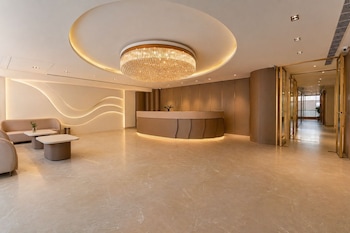 Melange Hotel - Golf Course Road,,4 star