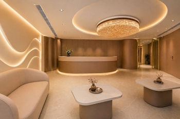 Melange Hotel - Golf Course Road,,4 star
