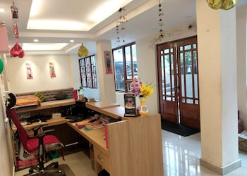 Swastik Inn Beside Swastik Medical Store,,2 star