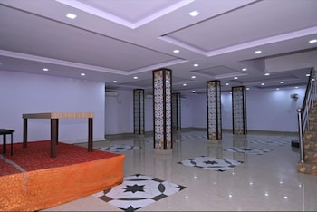 stone park radha devi ln