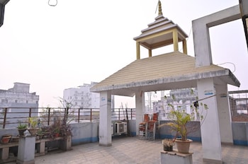 stone park radha devi ln