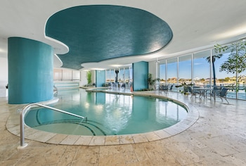 bella luna condos