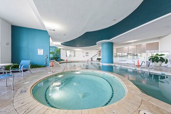 bella luna condos