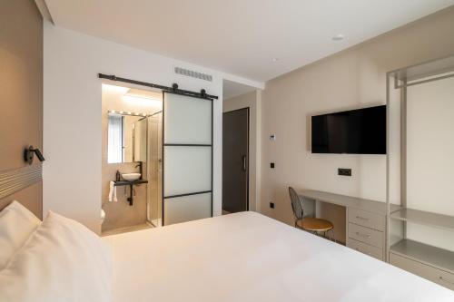 lee hotel