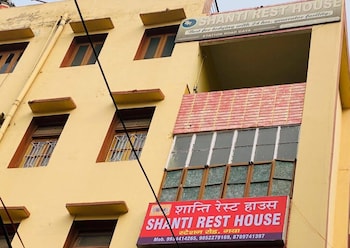 Shanti Rest Station Rd,,2 star