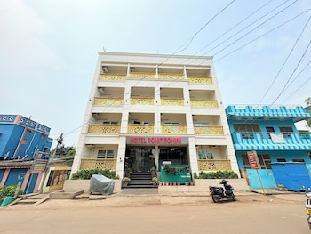 Rohit Rohini Swami Pranavananda Marg,,2 star