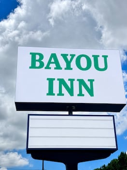 Bayou Inn,,3 star