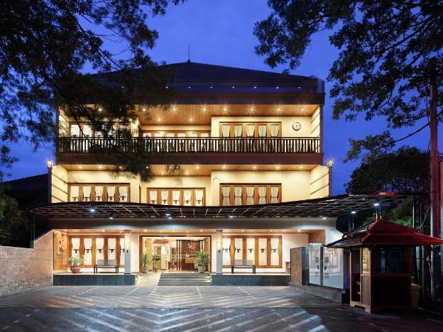 kertanegara premium guest house