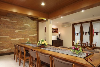 kertanegara premium guest house
