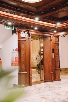 doris luxury hotel