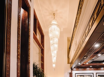 doris luxury hotel