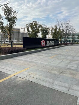 dingshiju crystal hotel hongqiao railway station national convention and exhibition center