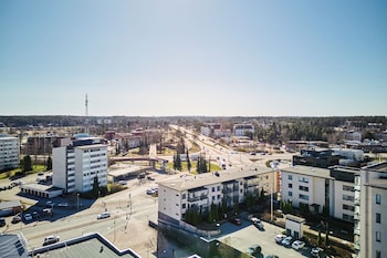 Bright 1Br Apt With Sauna & Balcony,,4 star