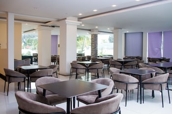Hotel Kilimanjaro,,3 star