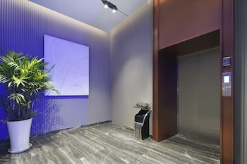 beijing mooncome hotel