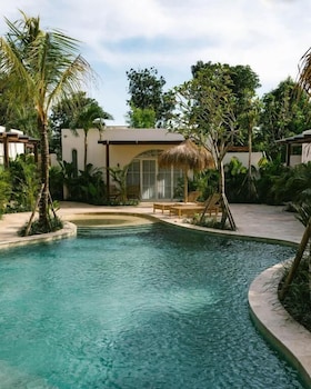 mayiki boutique hotel