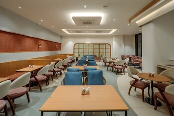 regenta place hitech city hyderabad a royal orchid hotels brand