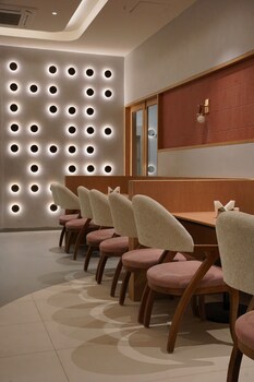 regenta place hitech city hyderabad a royal orchid hotels brand