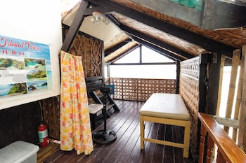 el gordos seaside adventure lodge