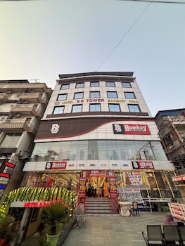 Sk Tower,,2 star