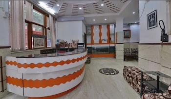 paying guest hotel