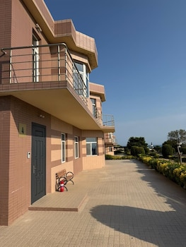 khazri resort and villas
