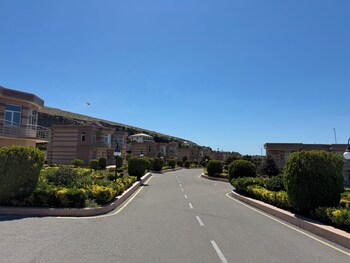 khazri resort and villas