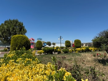 khazri resort and villas