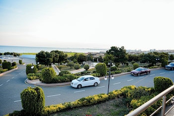 khazri resort and villas