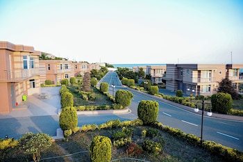 khazri resort and villas
