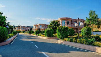 khazri resort and villas