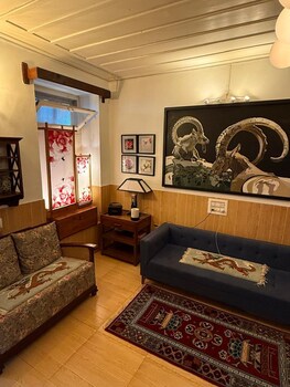 Deodar Manor - A Luxury Stay In Khajjiar,,2 star