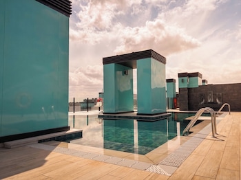 leganes urban apartments by gaiarooms