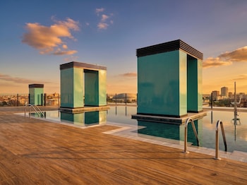 leganes urban apartments by gaiarooms