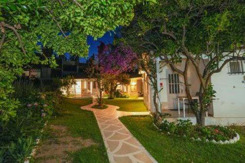 physis oikos beachfront apartments