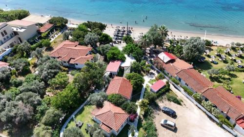 physis oikos beachfront apartments