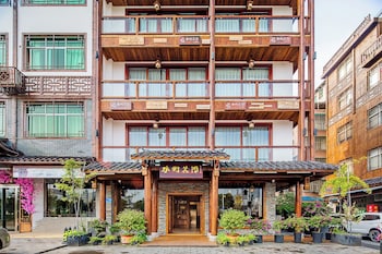 Zhangjiajie Waterfront Huajian Inn,,3 star
