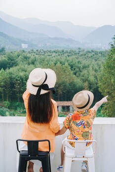 zhangjiajie waterfront huajian inn