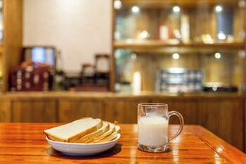 zhangjiajie waterfront huajian inn
